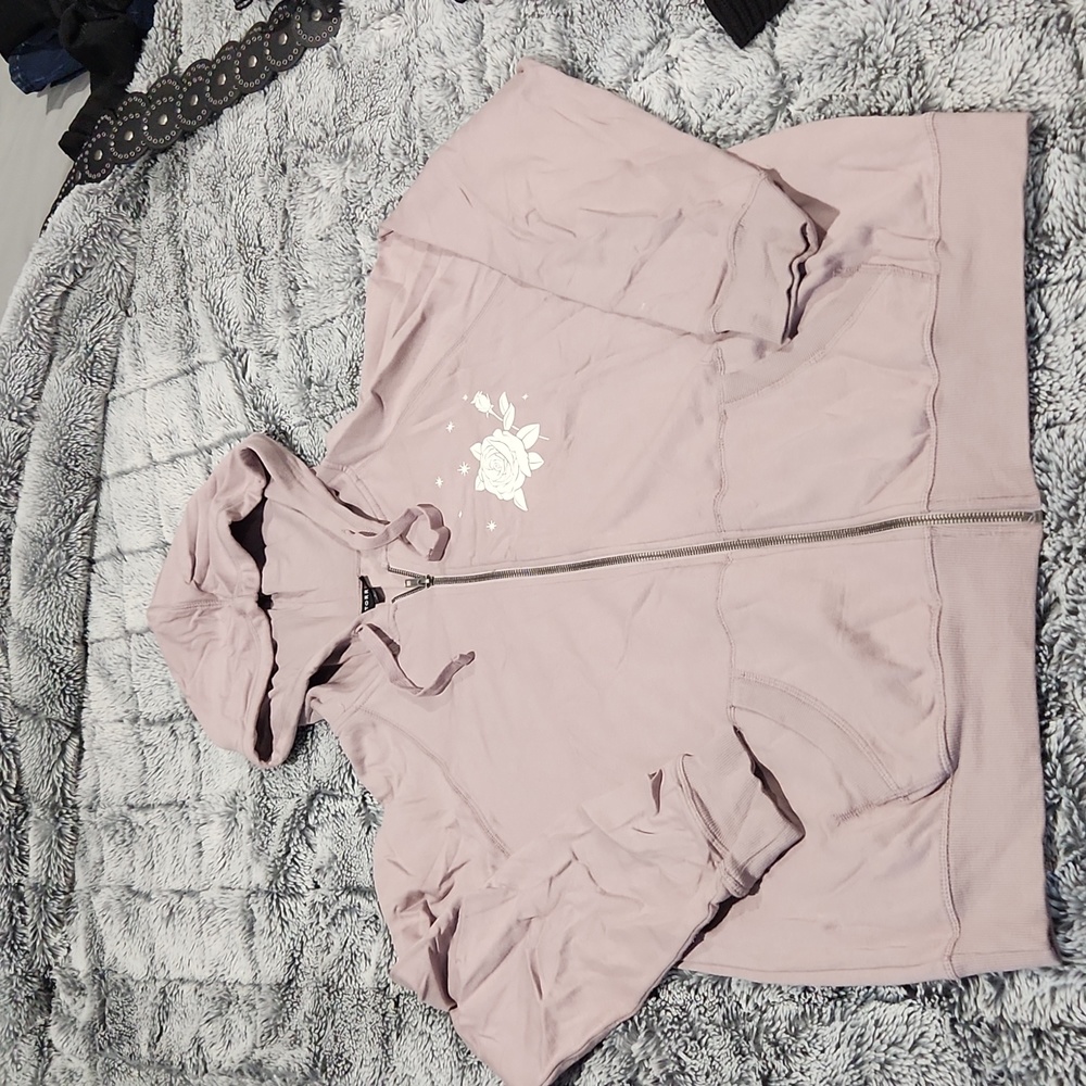 Torrid dusty lavender fleece lined graphic hoodie 2x